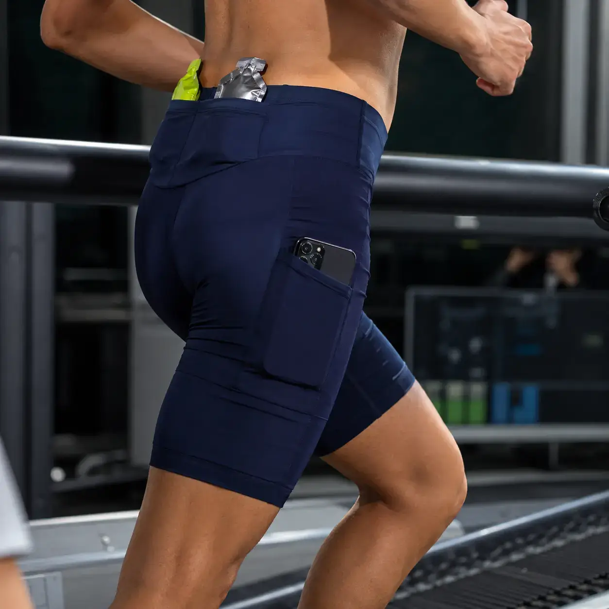 Running apparel pocket bounce control review