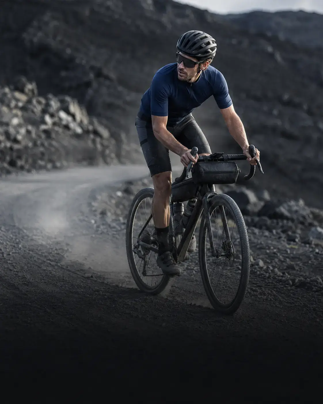 Gravel cycling apparel application